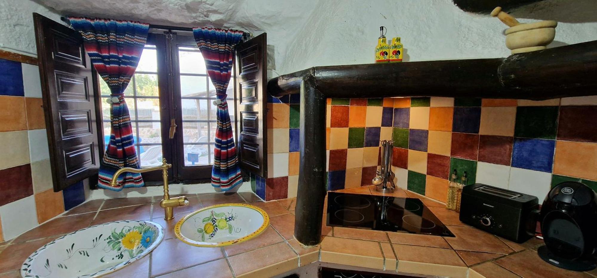 Casa Cueva Cascamorras "Capricho Andaluz" Baza Dış mekan fotoğraf