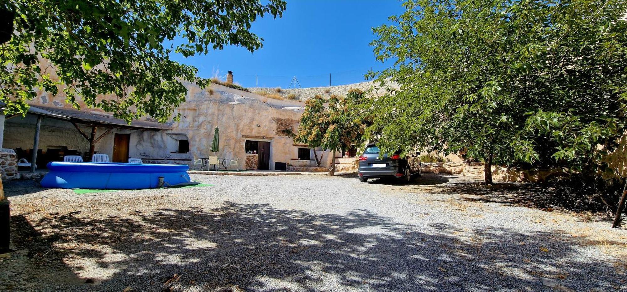 Casa Cueva Cascamorras "Capricho Andaluz" Baza Dış mekan fotoğraf